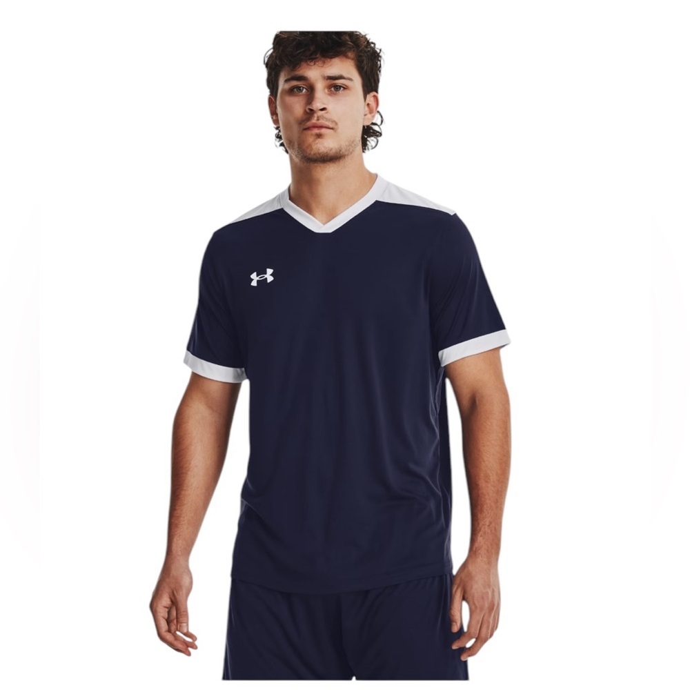 Under Armour Men’s Navy White Shirt NWT • Medium • Lightweight Soccer Training